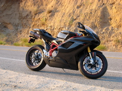 Illustration for article titled Jalopnik Reviews: 2007 Ducati Superbike 1098